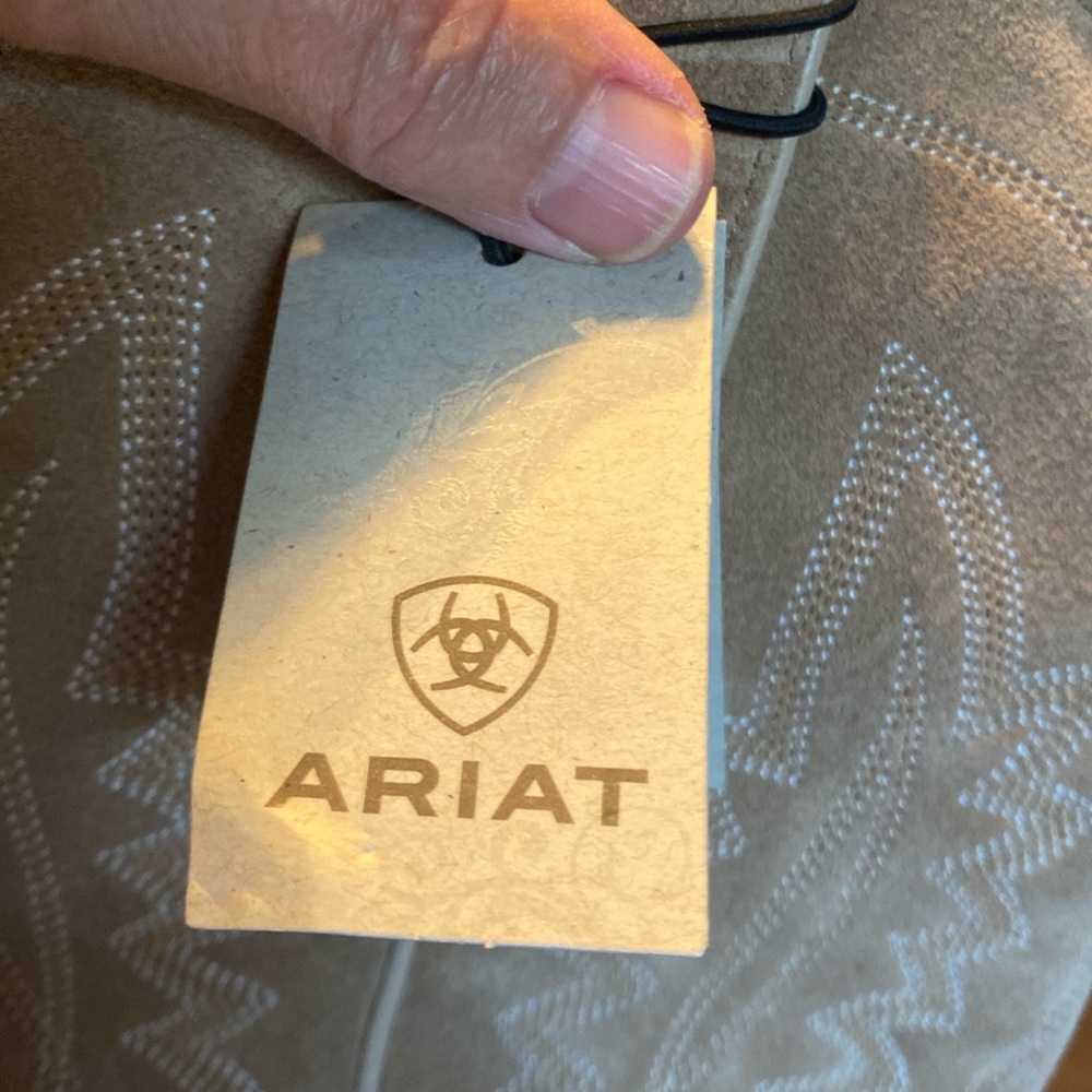 Brand new Ariat boots   Size 9.5 women’s